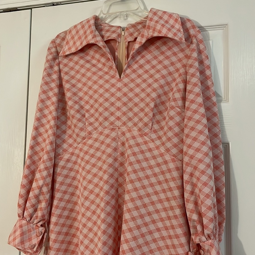 Vintage Handmade 1960s Dress. Polyester. No tags. - Picture 3 of 13